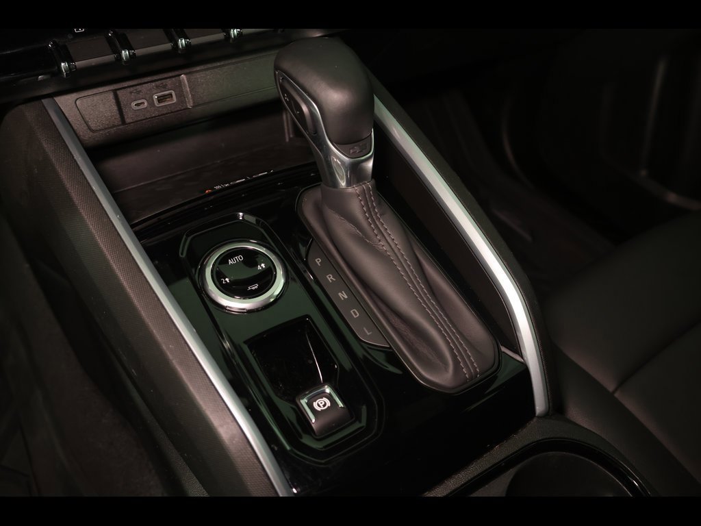 Used 2023 Chevrolet Colorado LT w/ LT Convenience Package III image 26