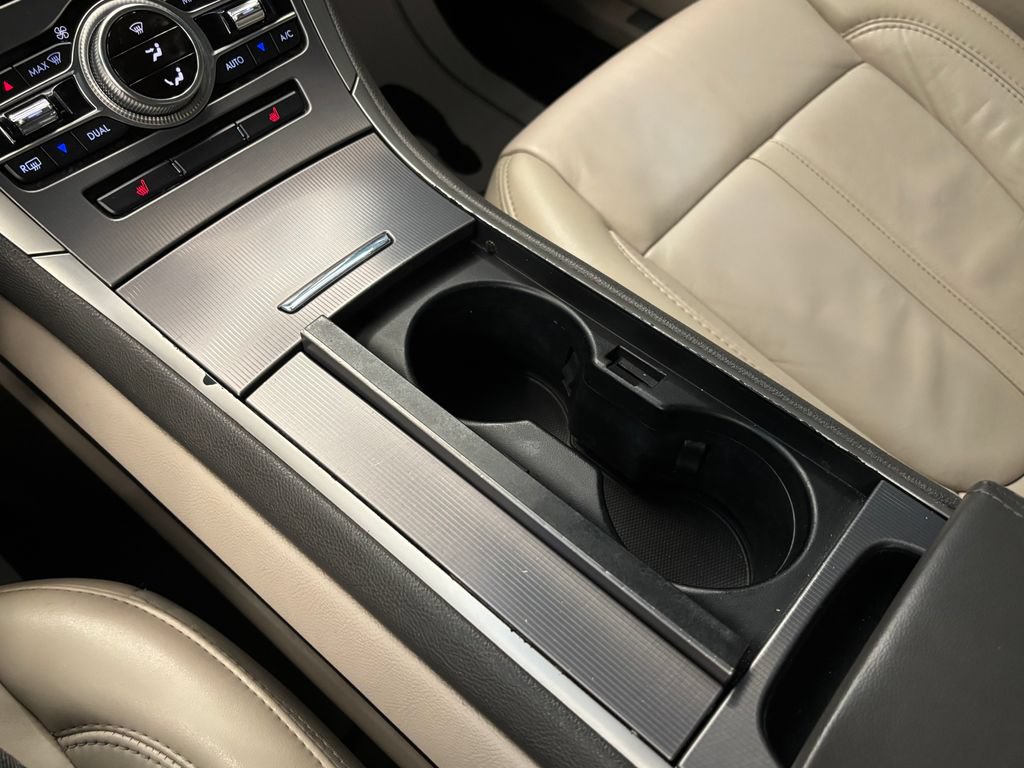 Used 2019 Lincoln MKZ Reserve FWD image 16
