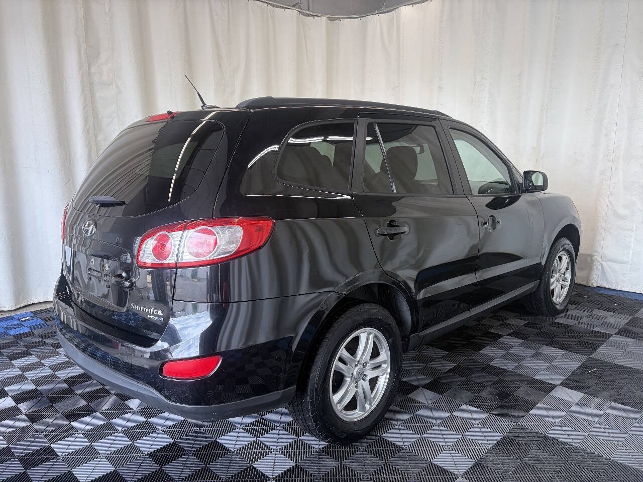 Used 2011 Hyundai Santa Fe GLS AWD/4WD image 6