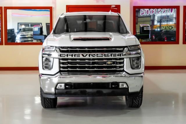 Used 2022 Chevrolet Silverado 2500 LTZ w/ LTZ Plus Package image 9