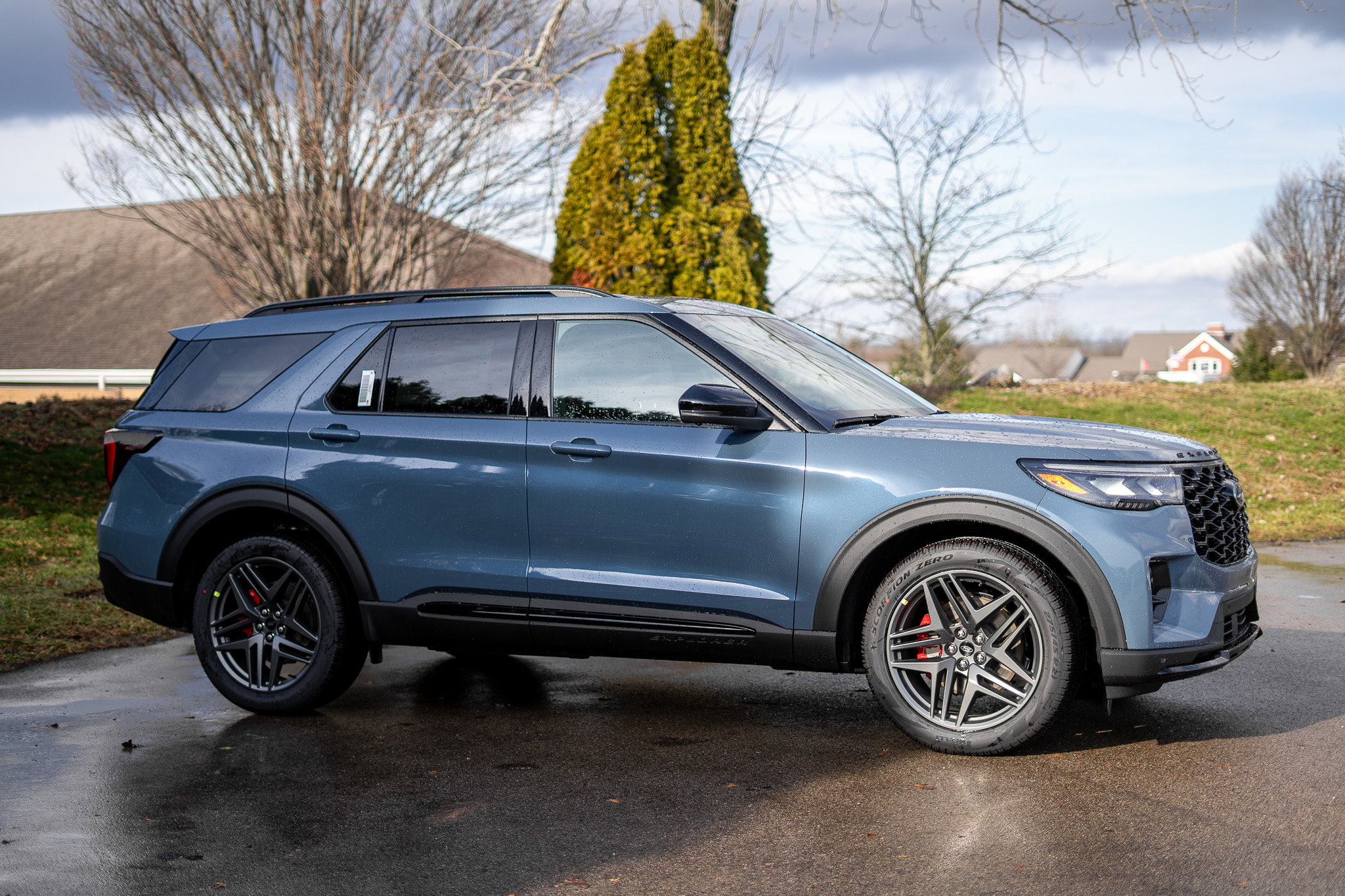 New 2026 Ford Explorer ST w/ Sun And Sound Package image 4