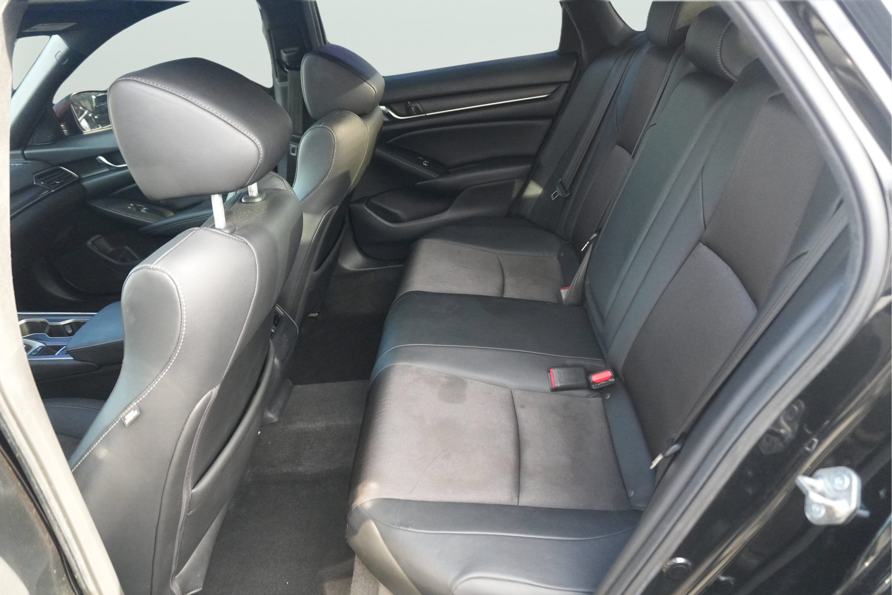 Used 2019 Honda Accord Sport image 18