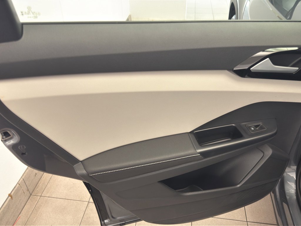 New 2026 Volkswagen Taos S image 28