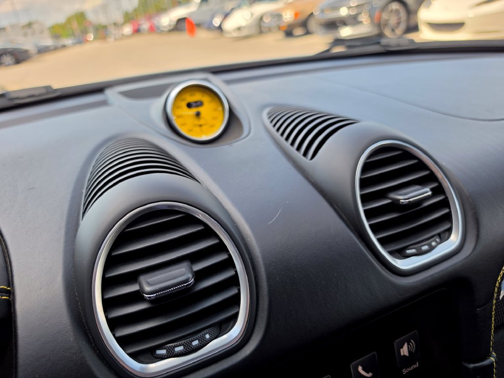 Used 2021 Porsche 718 Boxster Spyder RWD image 30