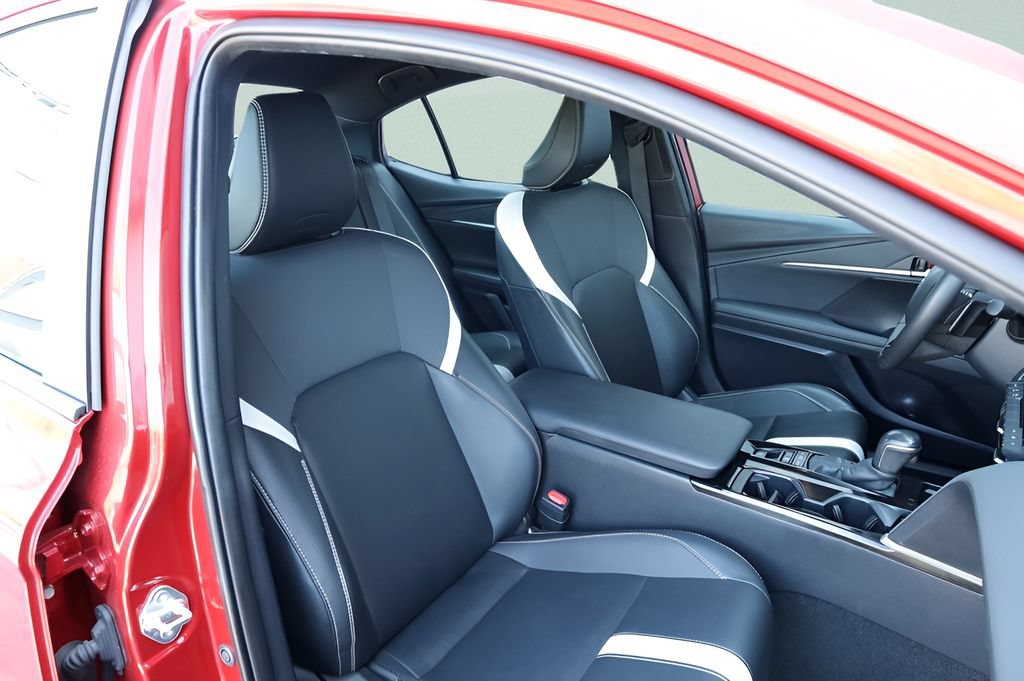 Used 2025 Toyota Camry SE FWD image 23