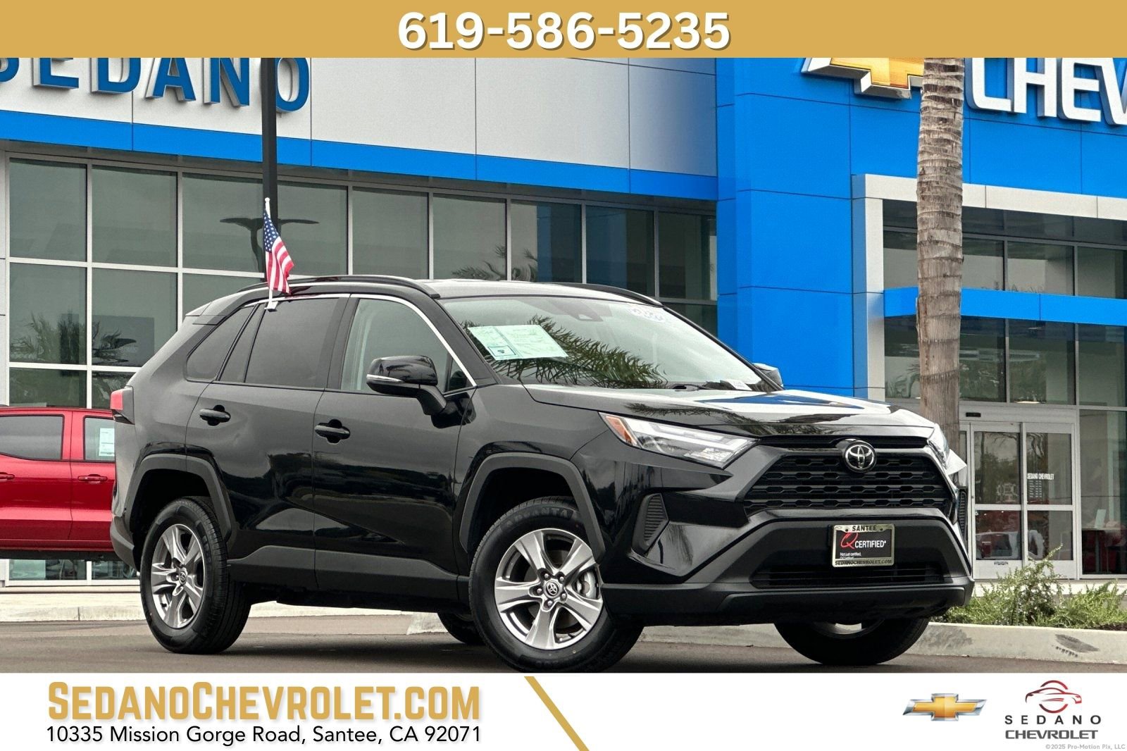 Used 2025 Toyota RAV4 XLE FWD image 1