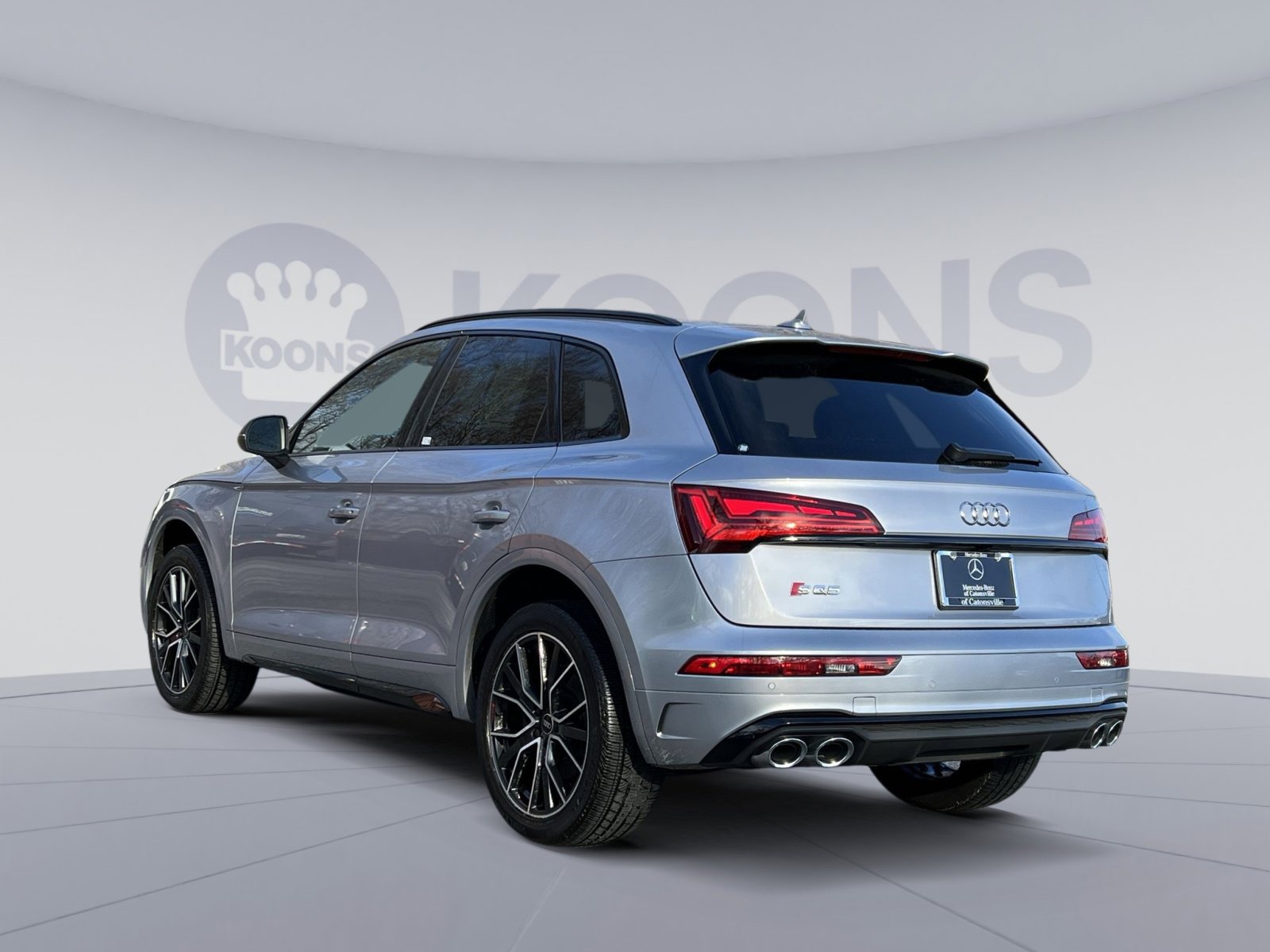 Used 2023 Audi SQ5 Premium Plus w/ Premium Plus Package image 4
