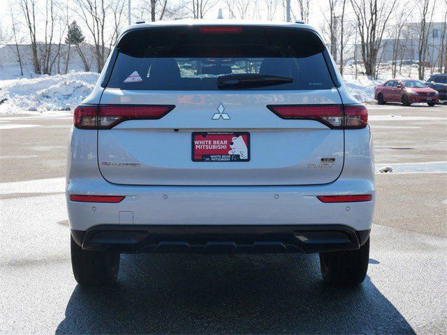 Used 2025 Mitsubishi Outlander SEL Black Edition image 6