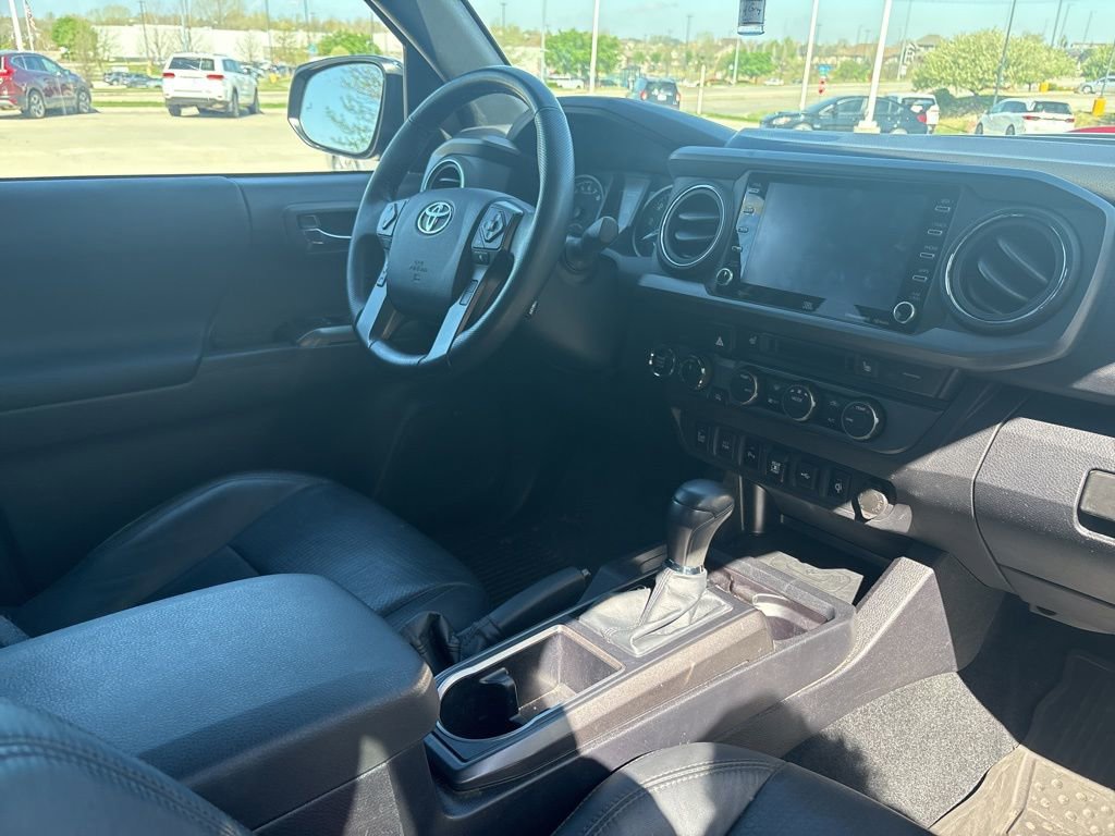 Used 2022 Toyota Tacoma TRD Sport w/ TRD Premium Sport Package image 30