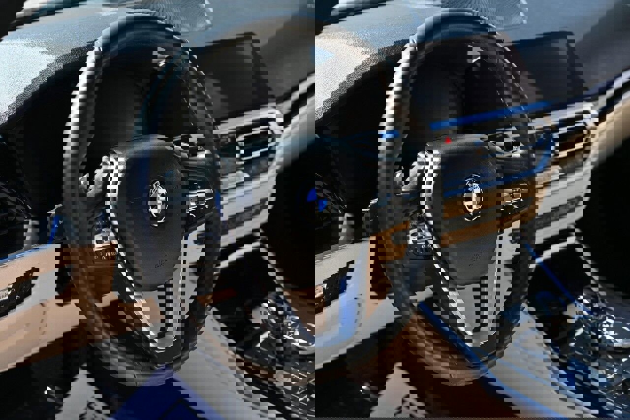 Used 2019 BMW 330i Sedan image 8