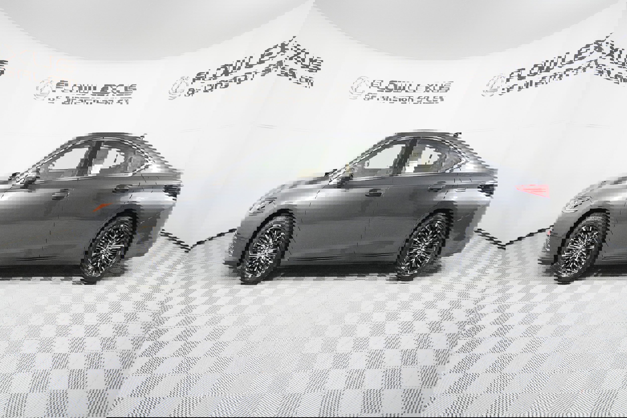 New 2025 Lexus ES 350 w/ Premium Package image 4