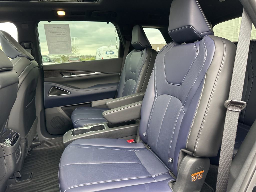 Certified 2026 INFINITI QX60 Sport w/ Dark Cargo Package AWD/4WD image 43