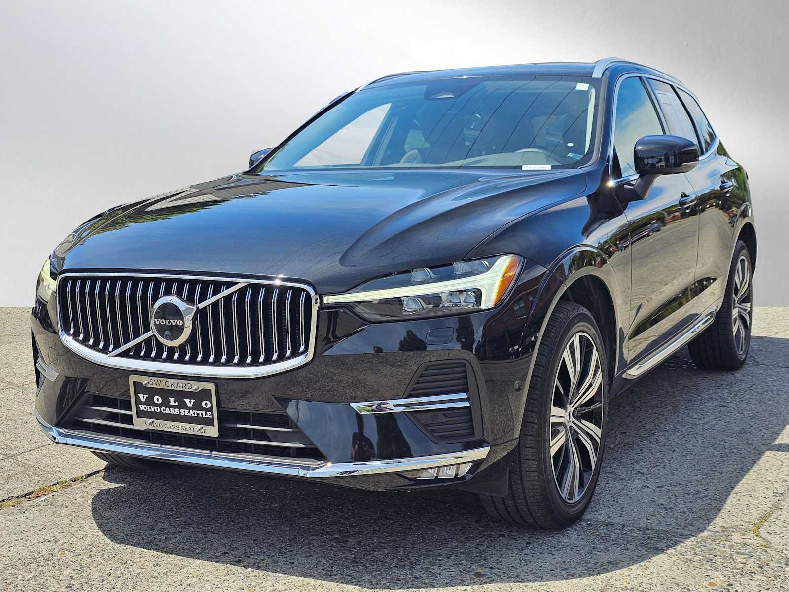 Used 2023 Volvo XC60 B5 Plus w/ Climate Package AWD/4WD image 7