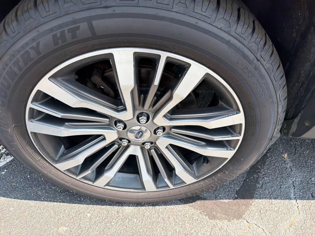 Used 2017 Ford Explorer Platinum AWD/4WD image 21