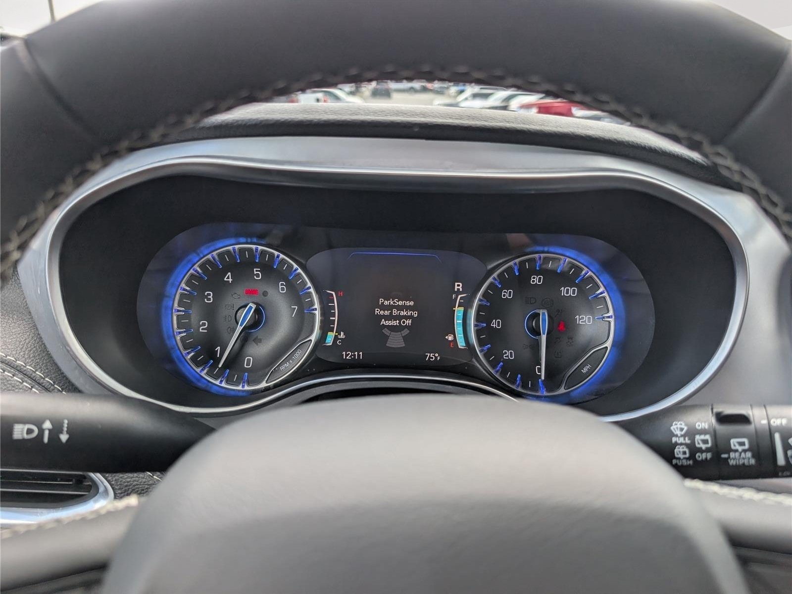 Used 2025 Chrysler Pacifica Limited FWD image 31