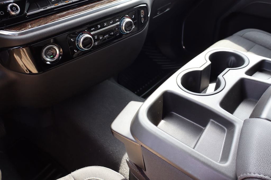 Used 2023 GMC Sierra 1500 Elevation image 24