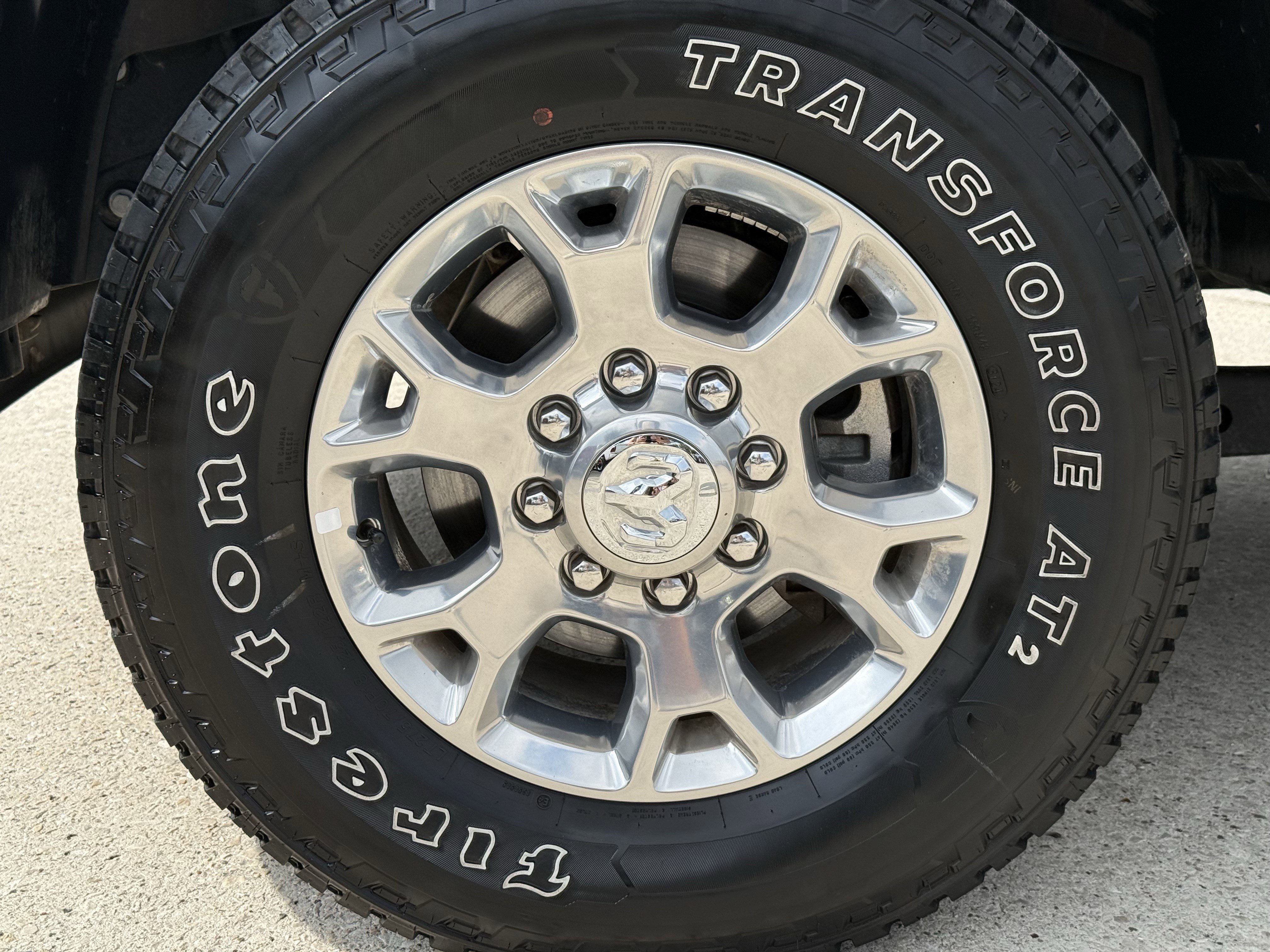 Used 2024 RAM 2500 Laramie image 12