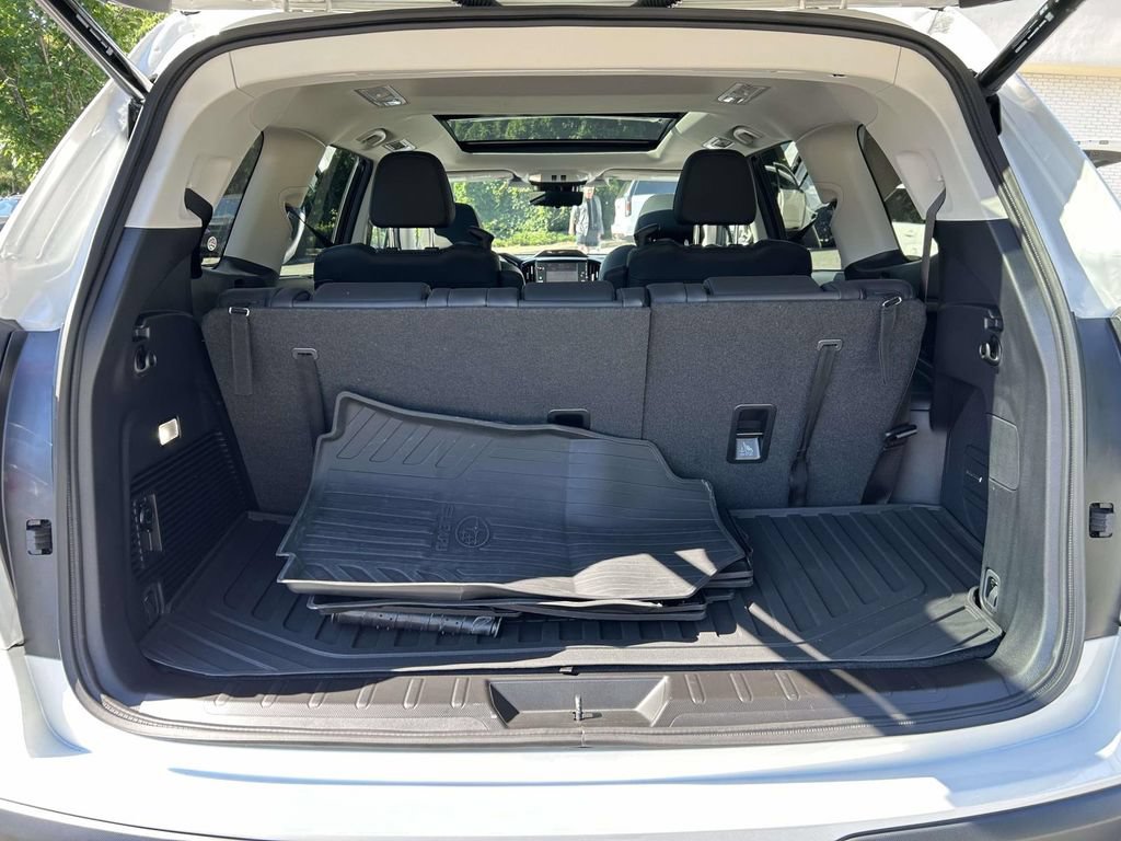 Certified 2025 Subaru Ascent Bronze Edition w/ Popular Package #2 AWD/4WD image 10