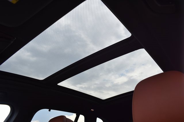 Used 2024 BMW X5 M60i image 33