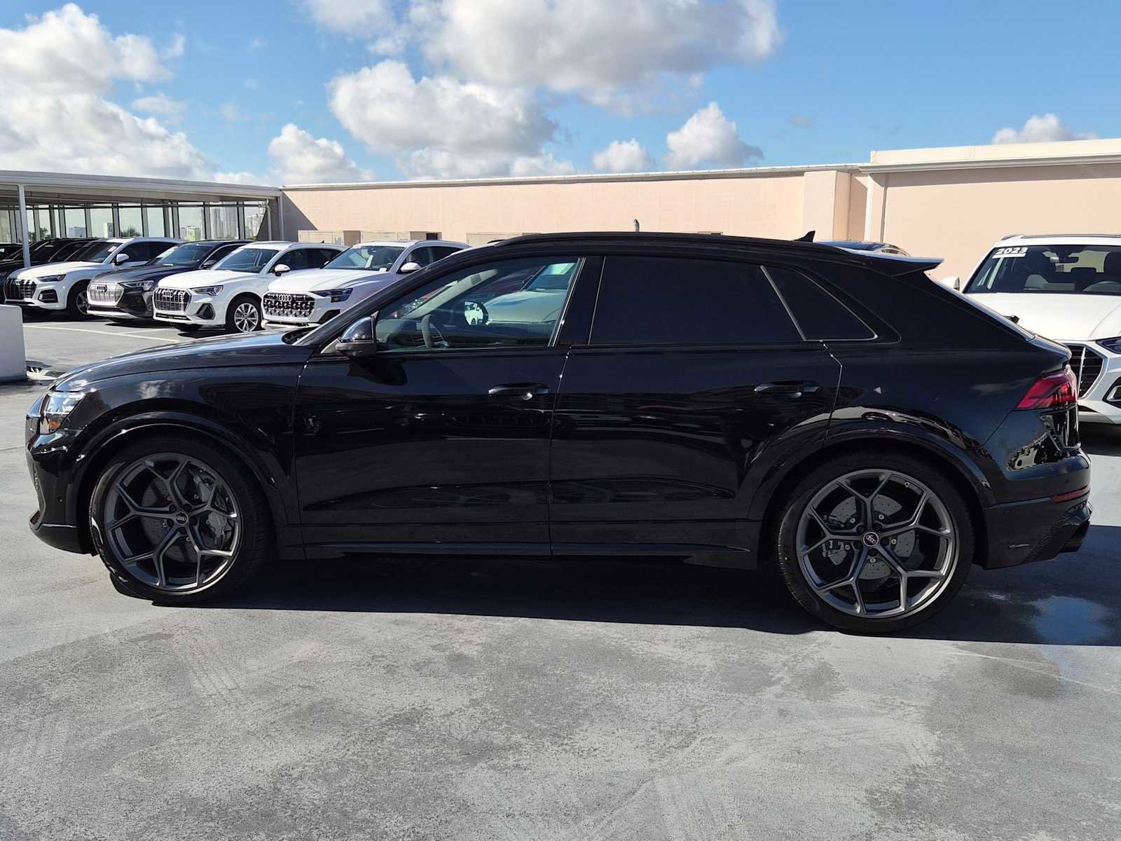 New 2026 Audi RS Q8 performance image 3