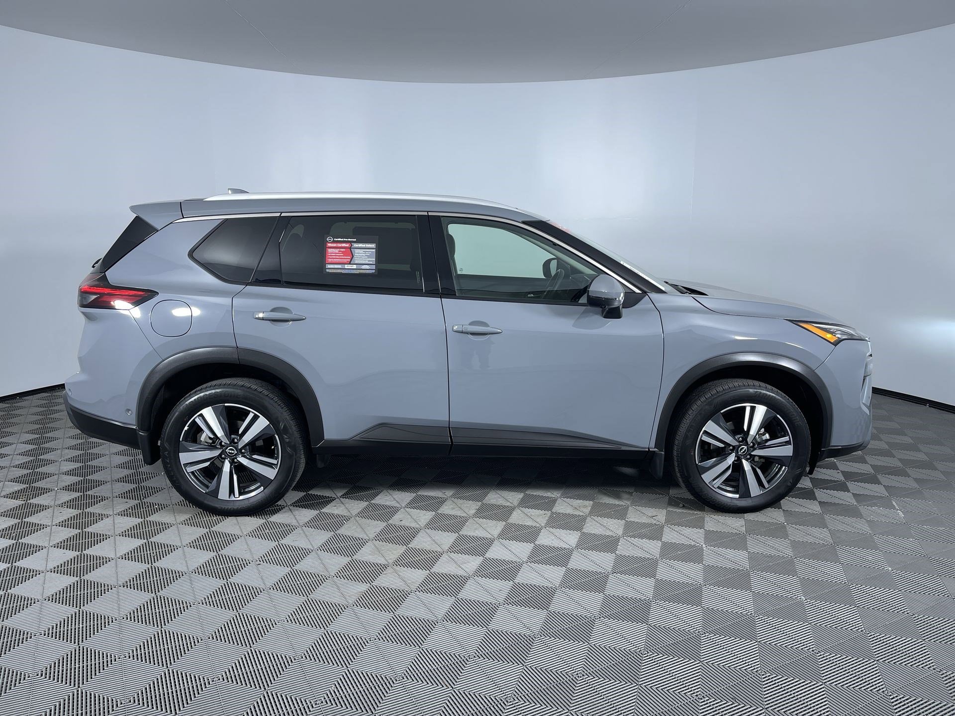 Certified 2024 Nissan Rogue SL w/ SL Premium Package image 10