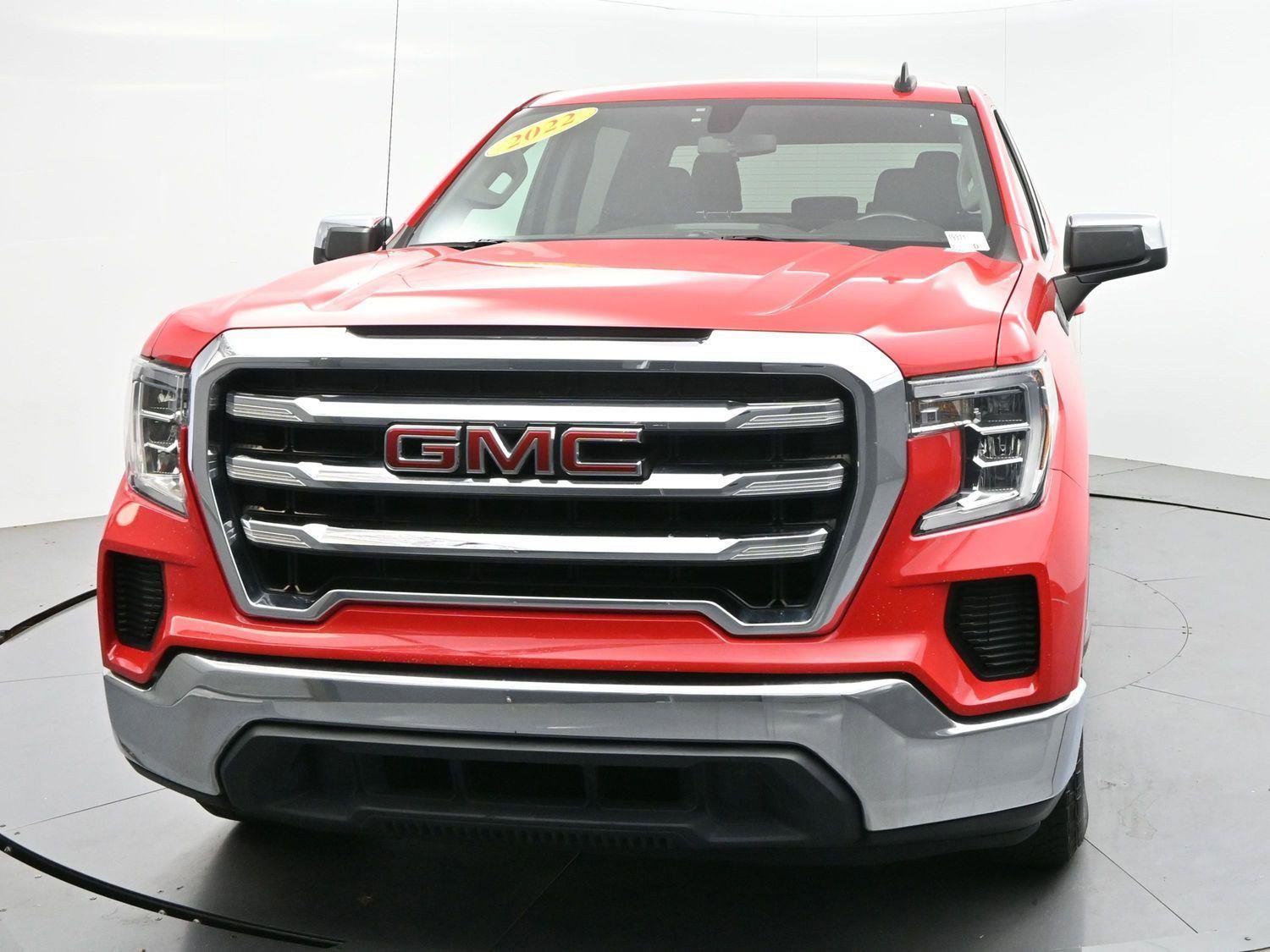 Used 2022 GMC Sierra 1500 SLE RWD image 2