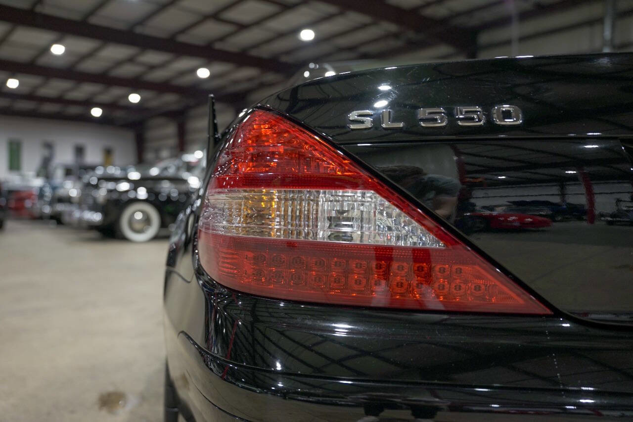 Used 2007 Mercedes-Benz SL 550 image 34