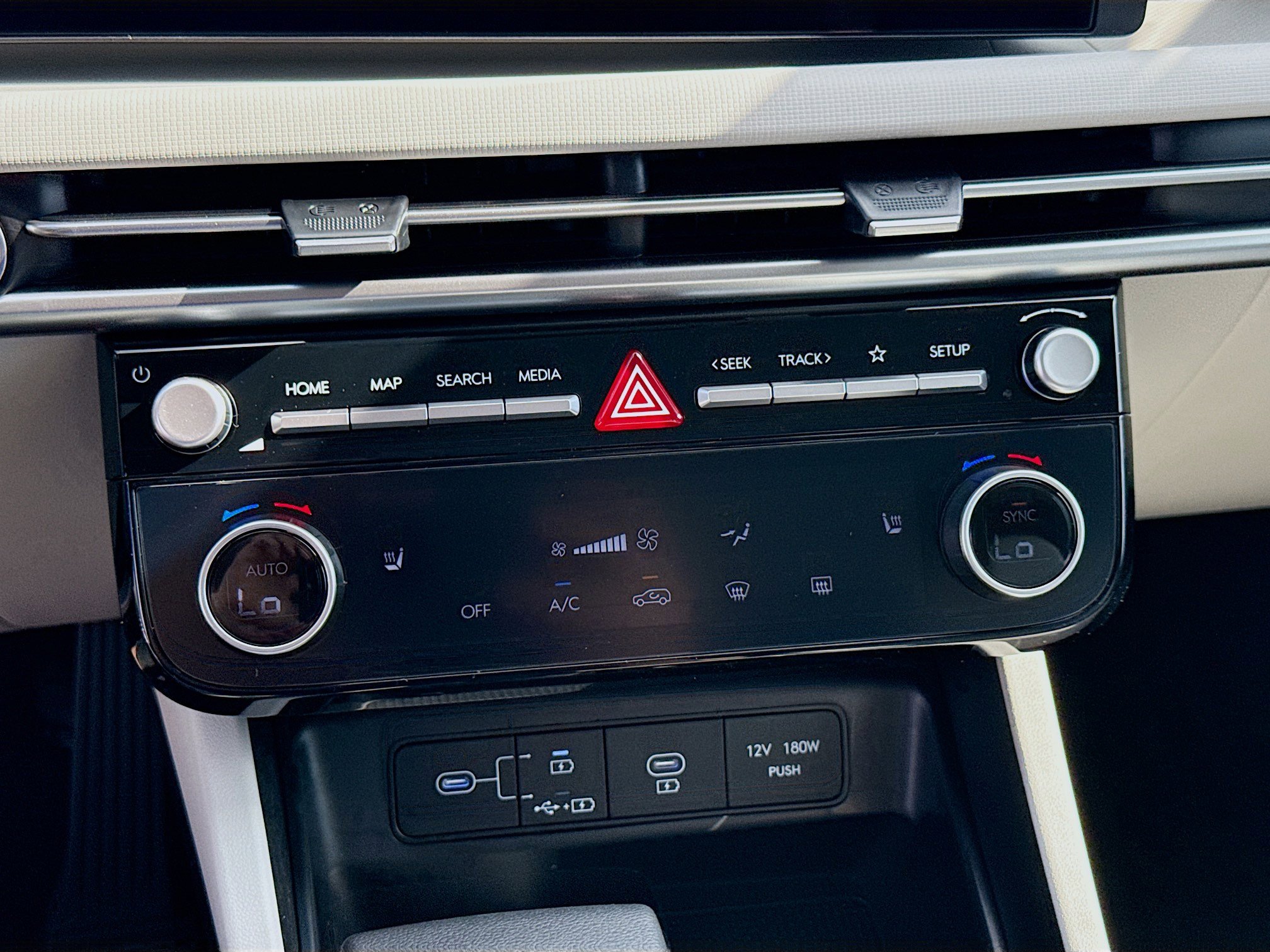 New 2026 Hyundai Tucson SEL image 12