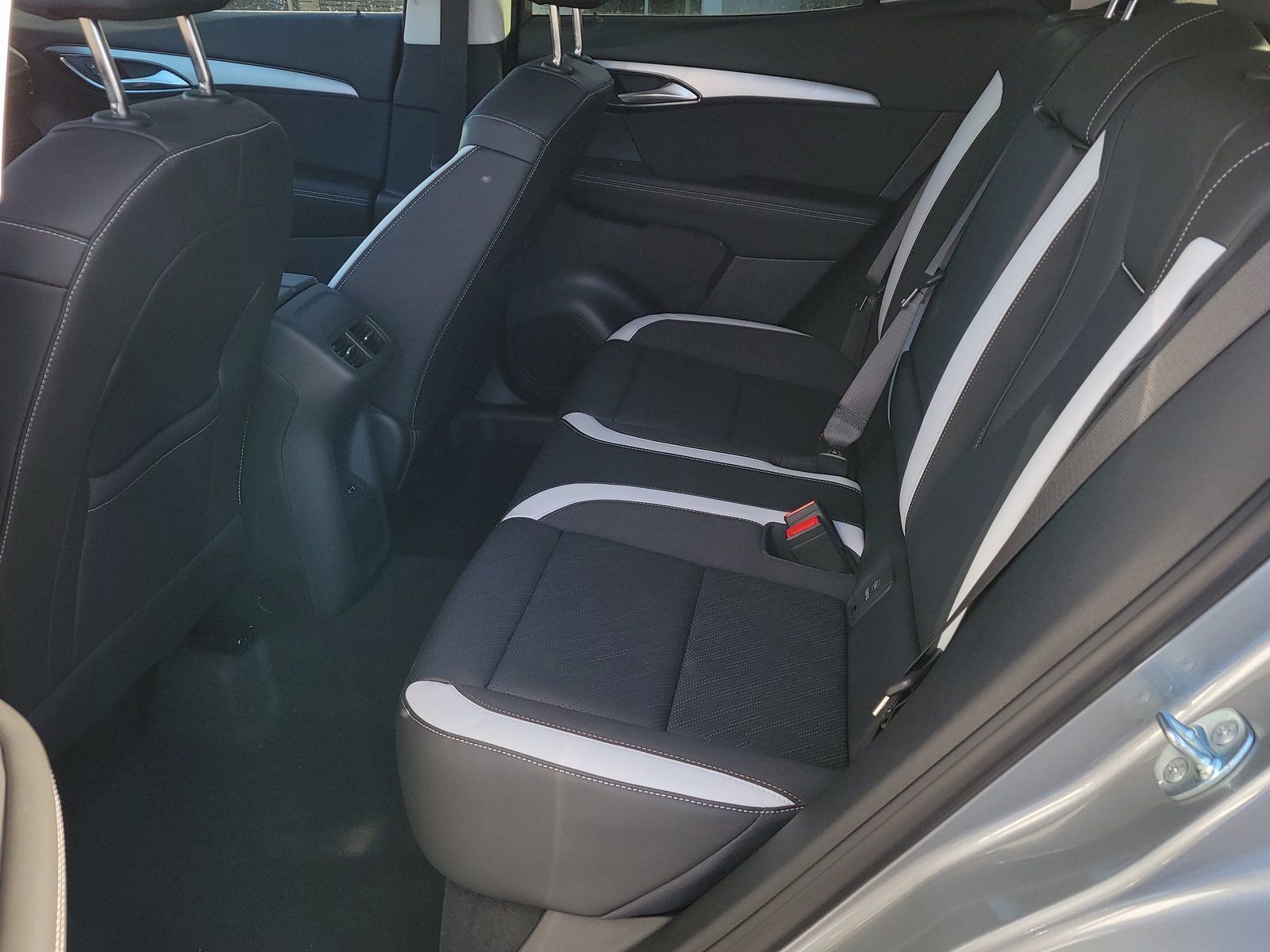 New 2026 Buick Envision Sport Touring AWD/4WD image 7