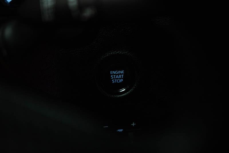 Used 2025 Toyota Tundra SR5 w/ SR5 Premium Package image 18