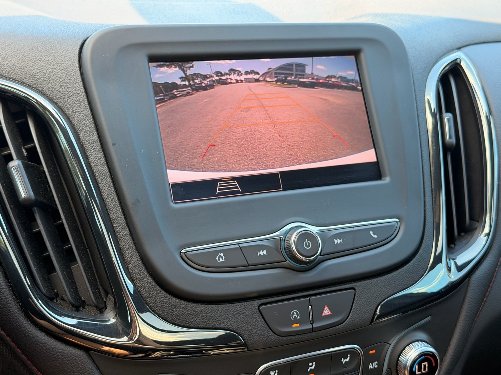 Used 2023 Chevrolet Equinox RS FWD image 25