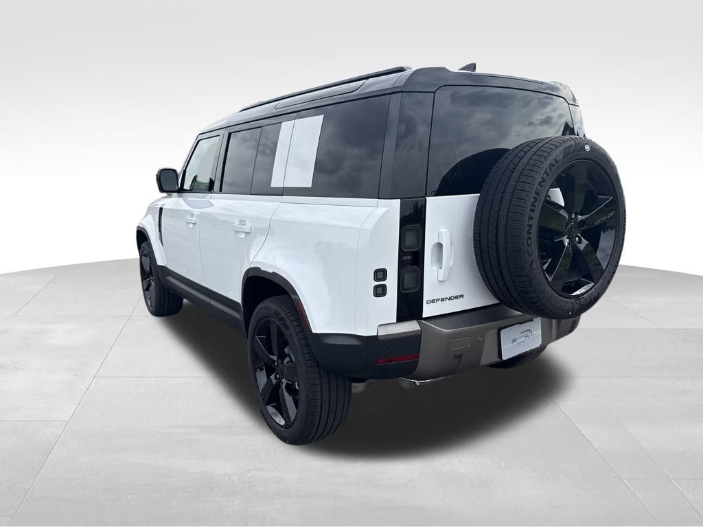 Used 2026 Land Rover Defender 110 S AWD/4WD video 3