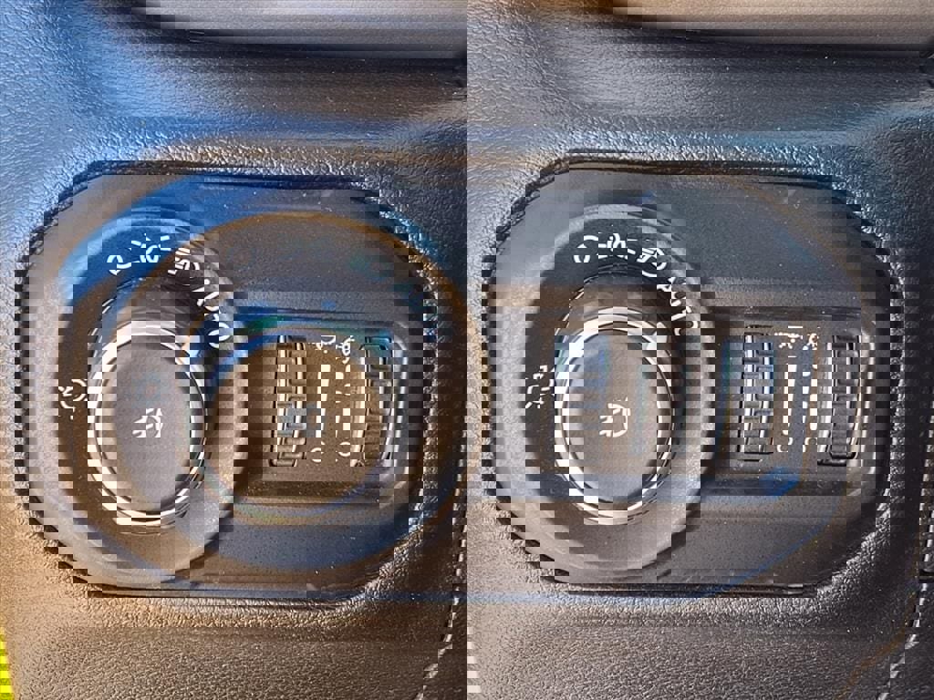 Used 2019 Jeep Wrangler Unlimited Sport S image 16