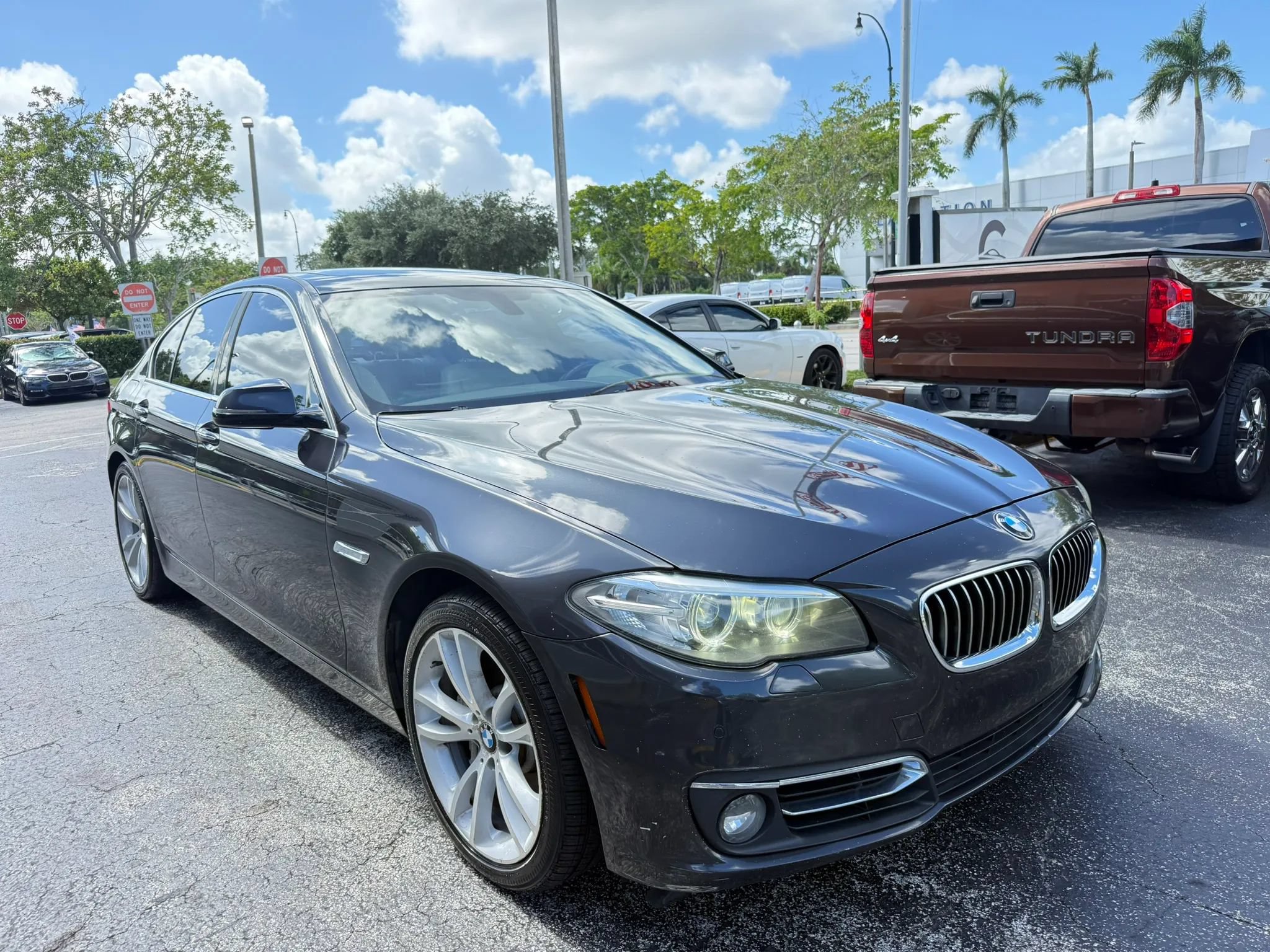 Used 2014 BMW 535i xDrive Sedan AWD/4WD image 2