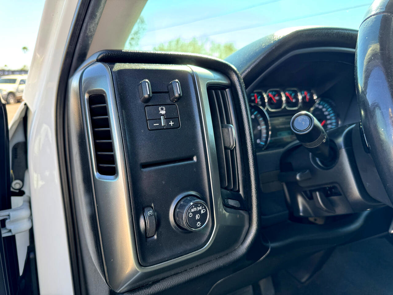 Used 2018 Chevrolet Silverado 1500 LT w/ All Star Edition image 26