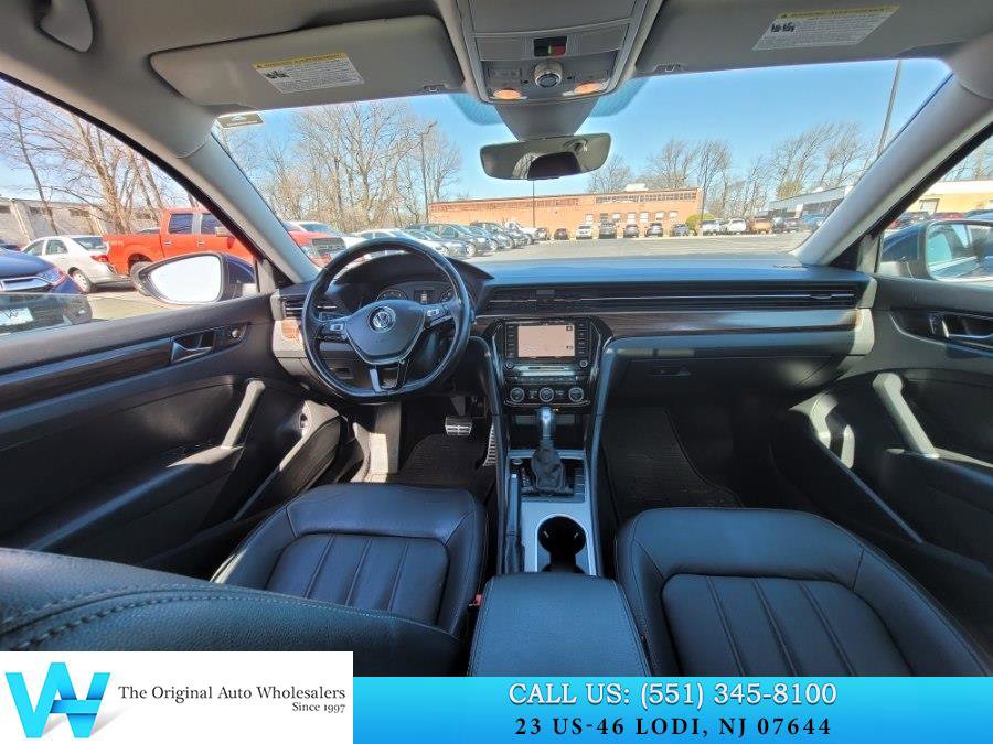 Used 2020 Volkswagen Passat 2.0T SEL image 9