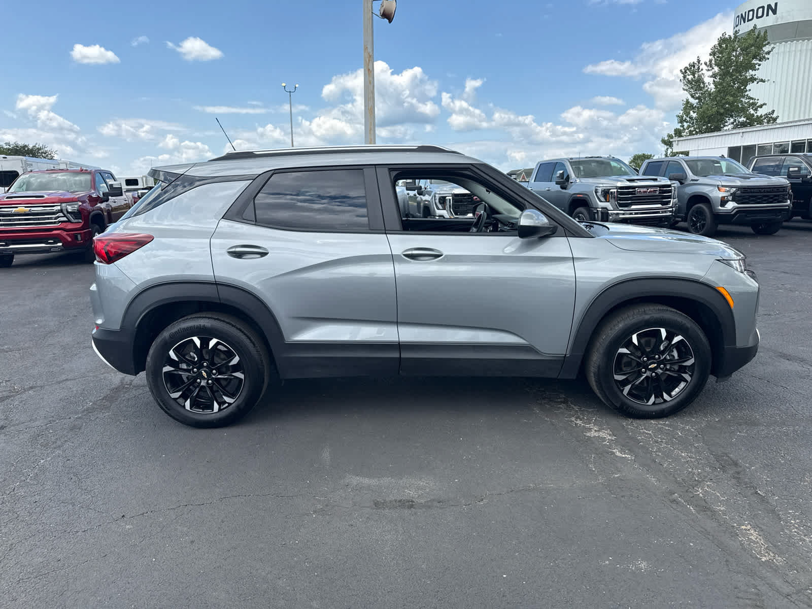 Certified 2023 Chevrolet TrailBlazer LT FWD image 6