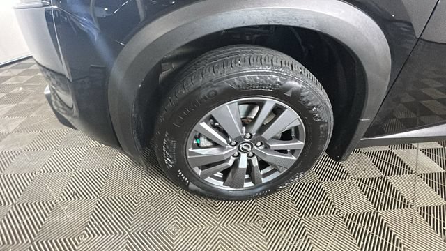Used 2025 Nissan Pathfinder S AWD/4WD image 10