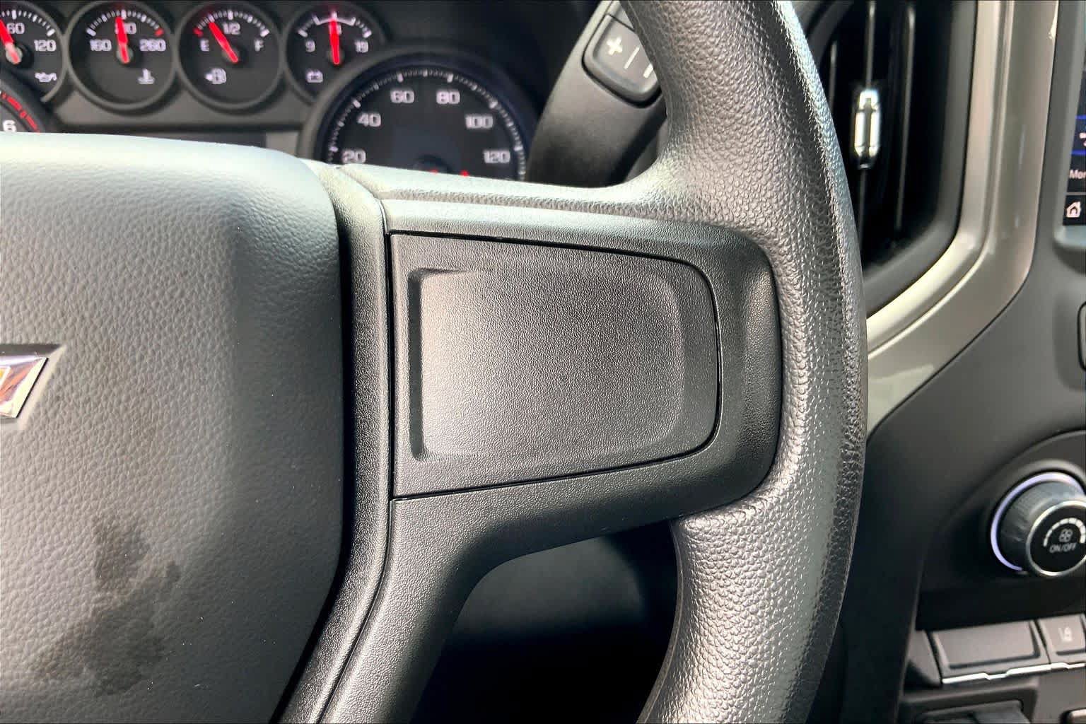 Used 2025 Chevrolet Silverado 2500 Custom w/ Custom Convenience Package AWD/4WD image 25