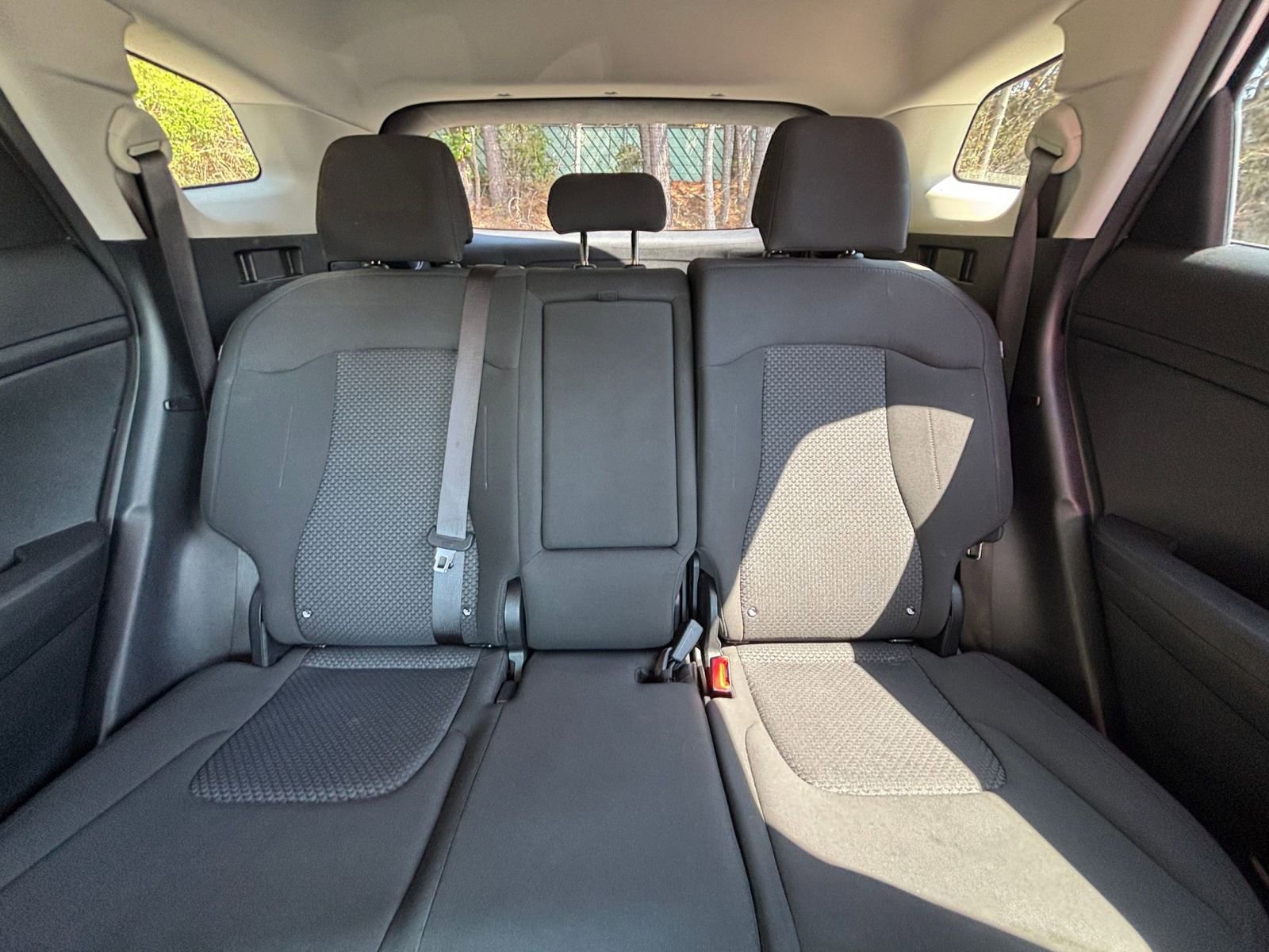 Used 2025 Kia Sportage LX FWD image 38