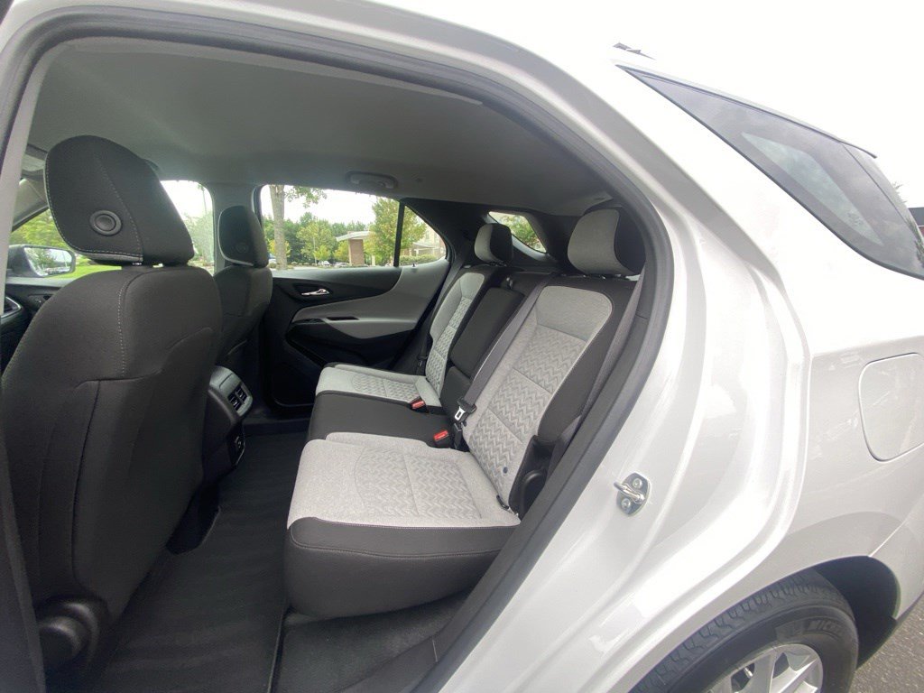 Used 2024 Chevrolet Equinox LS FWD image 31