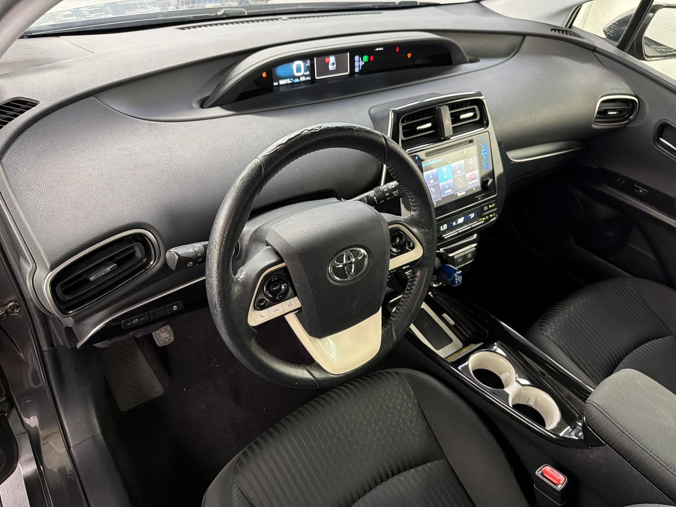 Used 2016 Toyota Prius Three FWD image 4