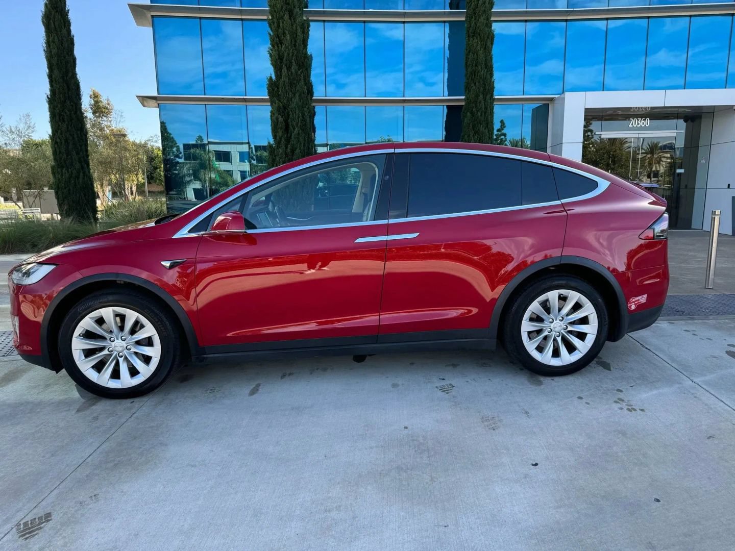 Used 2019 Tesla Model X Long Range AWD/4WD image 25