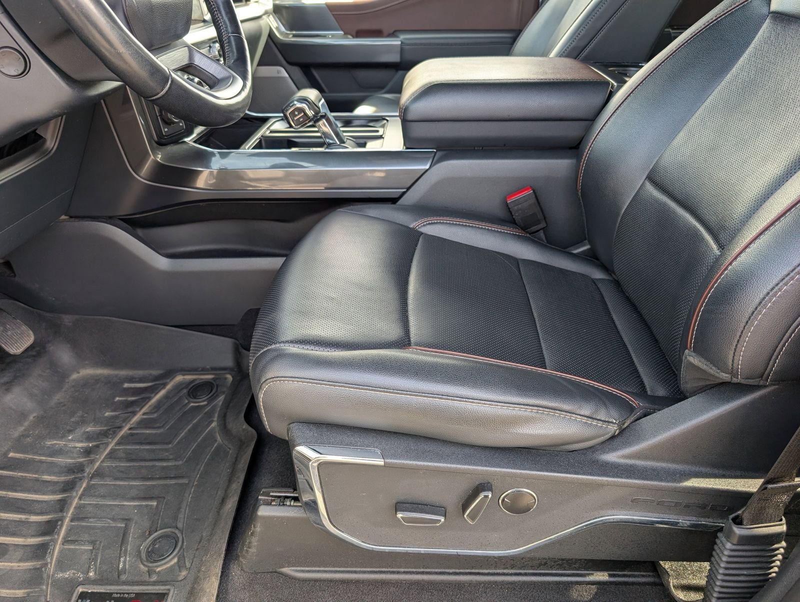 Used 2023 Ford F150 Lariat w/ Equipment Group 502A High image 14