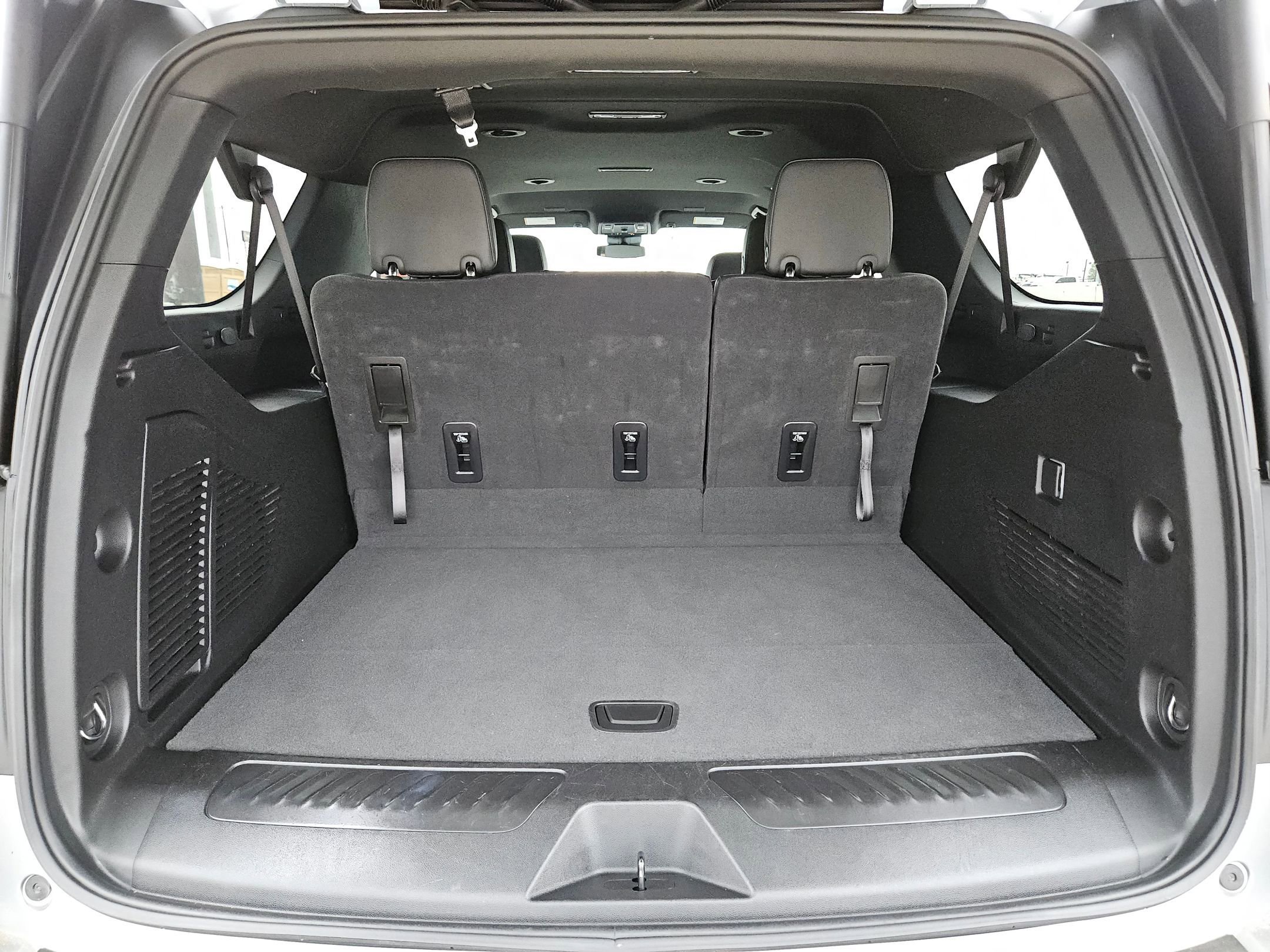 Certified 2025 Chevrolet Suburban LT AWD/4WD image 24