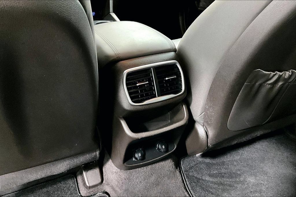 Used 2020 Hyundai Santa Fe SEL FWD image 28
