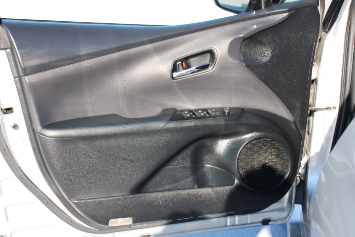 Used 2018 Toyota Prius Prime Plus image 10