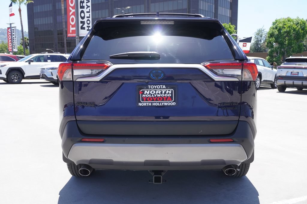 Certified 2020 Toyota RAV4 Limited AWD/4WD image 6