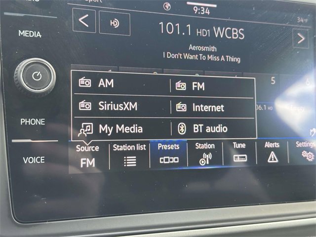 Certified 2021 Volkswagen Atlas Cross Sport SE image 36