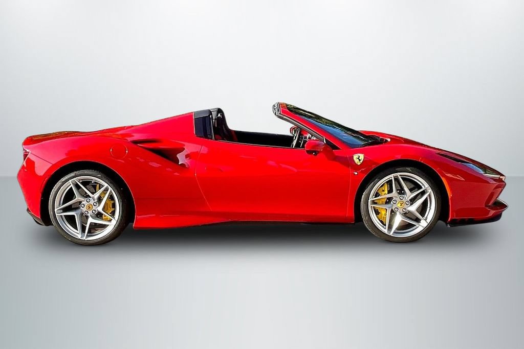 Used 2022 Ferrari F8 Tributo RWD image 4